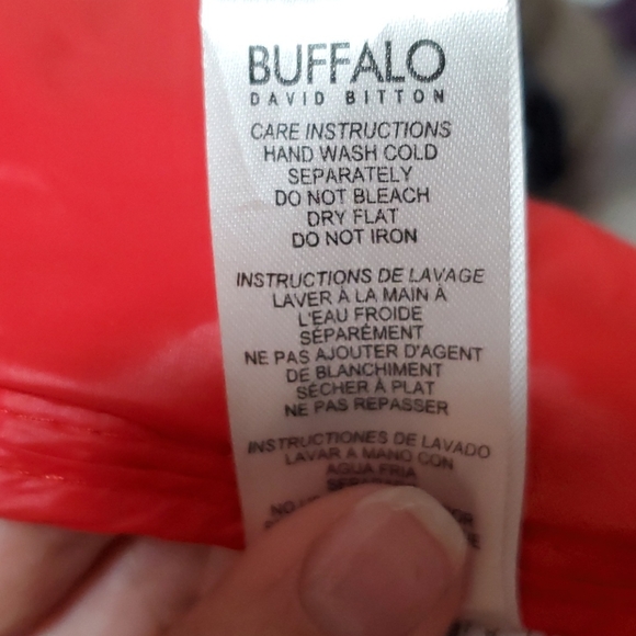 Buffalo red puffer travel jacket - Picture 6 of 7